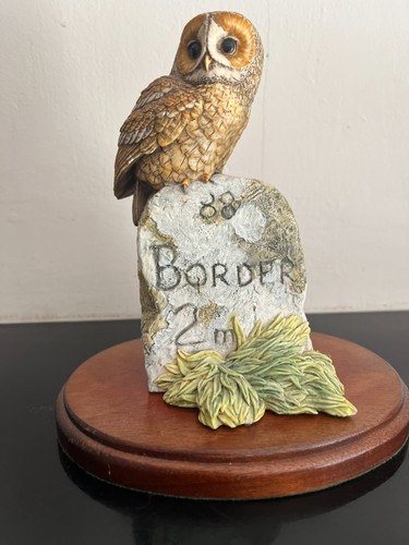 Border fine arts - arts, owl