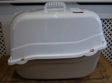 Romeo Large Hooded Cat Litter Tray Mocha Clips In W39 x D55 x H41 cm Handle