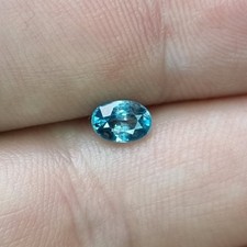 0.80 ct Natural Zircon – Oval Cut – Bright Blue – Sparkling Fire – Jewellery Gem