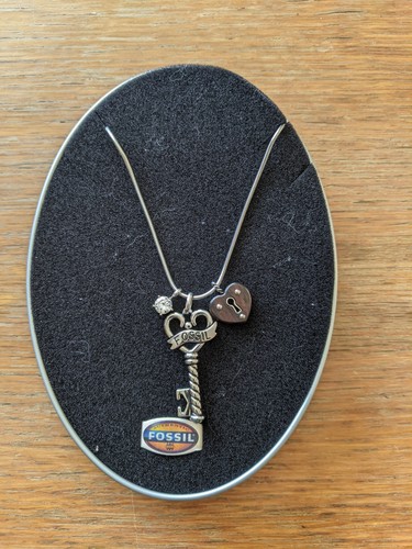 Fossil brand pendant necklace - fossil,