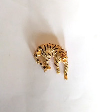 Vintage 1980's Tiger brooch