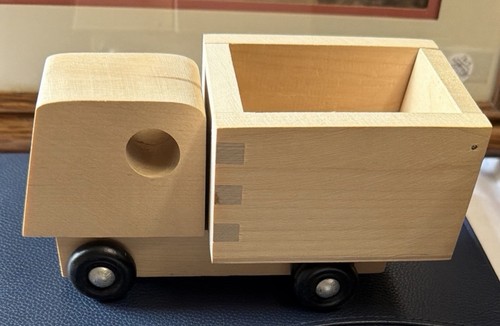 New vintage wooden - vintage, dump