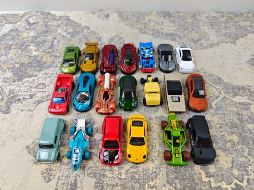Hot wheels set - wheels, of