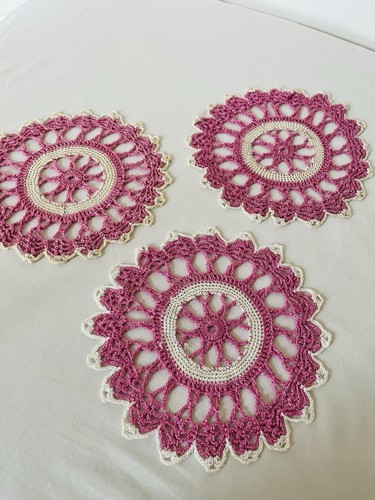 Vintage doily pink - white, 60s