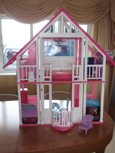 Barbie dream house - dream,