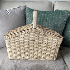 ZARA HOME SMALL WICKER PICNIC