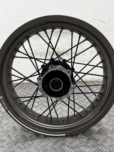 Husqvarna vitpilen 401 2023 - husqvarna,