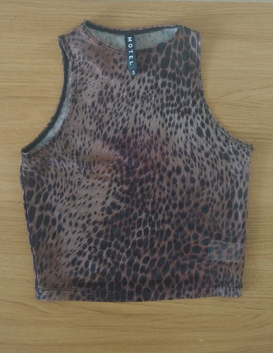 Motel rocks sheer leopard - rocks,