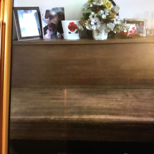 Upright piano