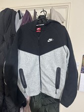 Nike Tech Fleece Hoodie Medium