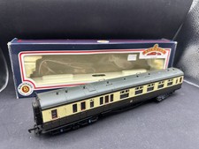 Bachmann 34-075B Collett 60ft 1st/3rd Brake Chocolate/Cream Hawksworth OO Gauge