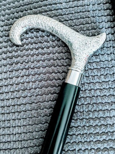 Curved derby silver - silver, handle