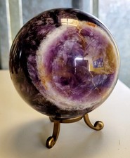 Dream Amethyst Sphere 900g