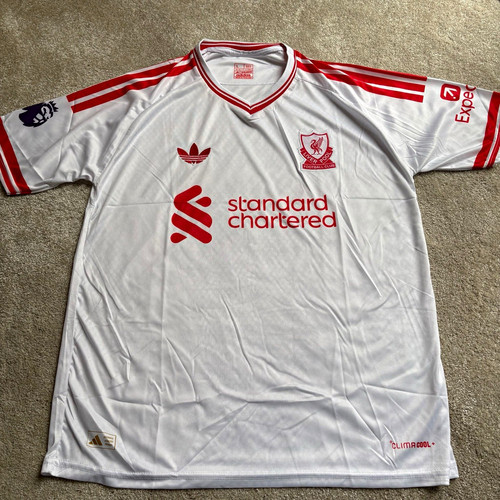 Liverpool away replica - 26/27,