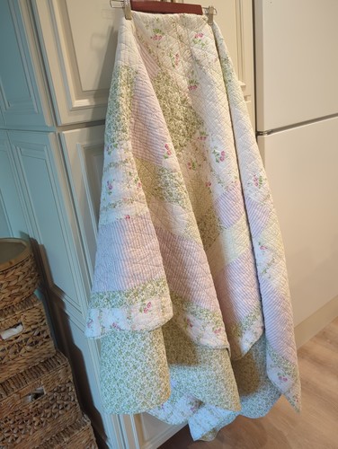 Shabby chic quilt - shabby, patchwork