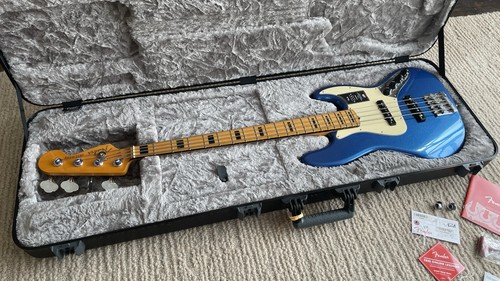 Fender american ultra jazz - american,