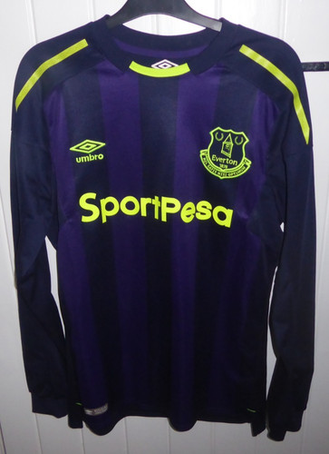 Everton small third away - away, long