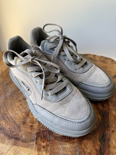 And kids walking - kids, gray