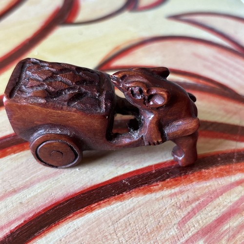 Gorgeous vintage hand carved - gorgeous,