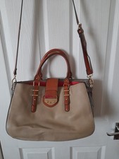  Clarks Large Shoulder Grab