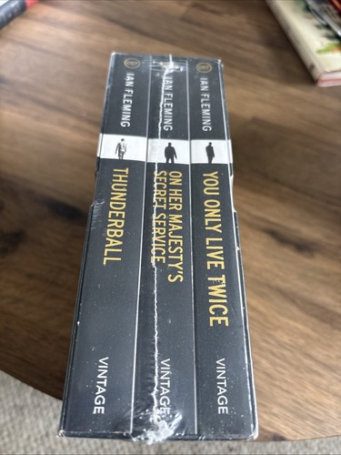 The spectre trilogy james - the,