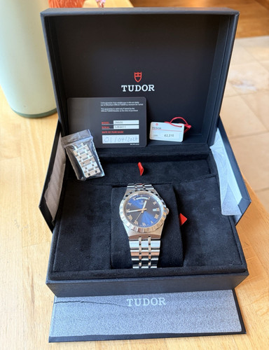 Tudor royal 28600 - tudor, dial