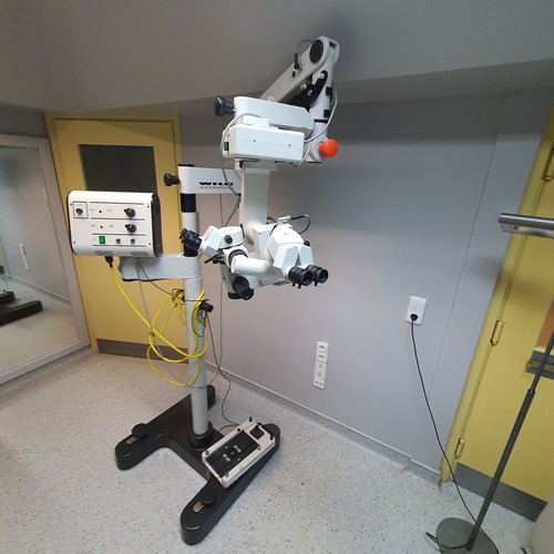 Leica wild surgical microscope - surgical,