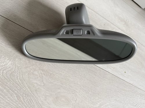 Audi auto dimming rear view - auto,