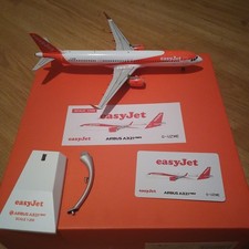 easyjet scale 1:200 di cast