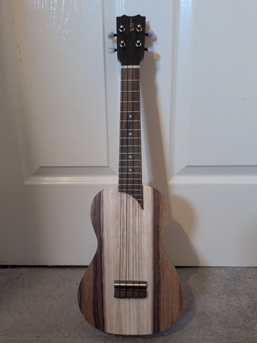 Apc concert ukulele - apc,