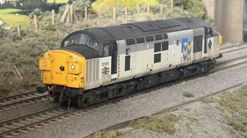 Accurascale class 37051 - class,