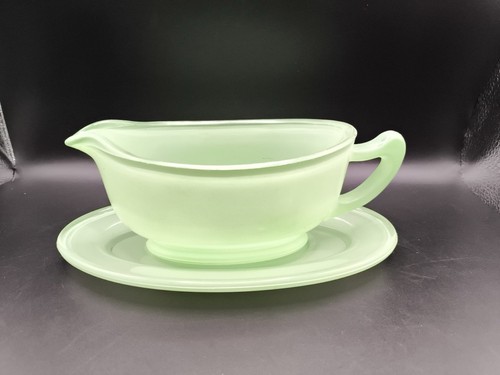 Vintage pyrex opal jade green - jade,