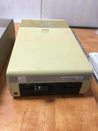 Vintage commodore 1541 - 64,