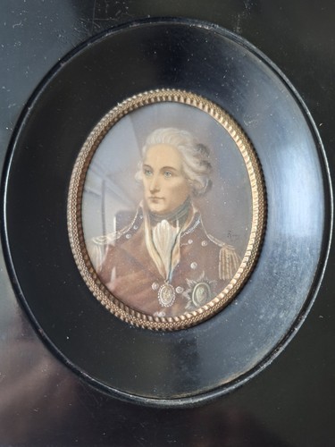 Rare antique miniature - rare,
