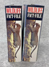 Wildlife Fact File *2 Volumes*