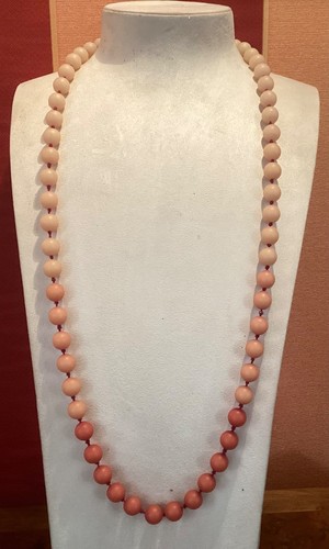 Vtg shaded pink coral hand - shaded,