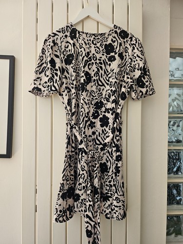 Warehouse floral statin - floral, crepe