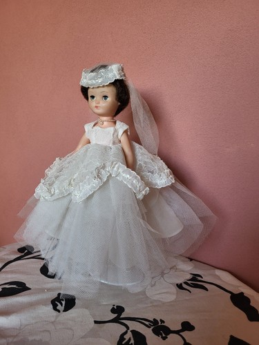 Vintage 1950s rosebud bride - rosebud,