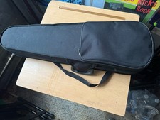 LIGHTWEIGHT HARD CASE FOR A 3/4 SIZE VIOLIN.