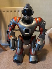 WOWWEE RS MEDIA ROBOSAPIEN 2006 ROBOT - FAULTY