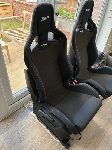 Renaultsport yellow dot recaro - dot,
