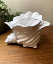 Mid-century white conch shell vase / planter - Pereiras, Portugal
