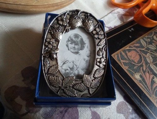Silver scenes - silver,