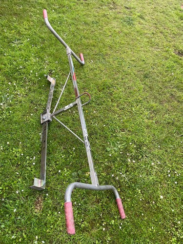Probst two man lifter laying - two,