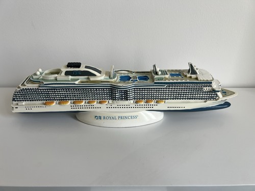 Royal princess cruise ship - royal,