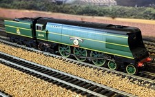 Hornby OO Gauge R2692 BR