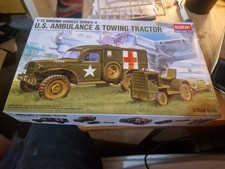 Academy model kits 1:72U.s. Ambulance & Towing Tractor