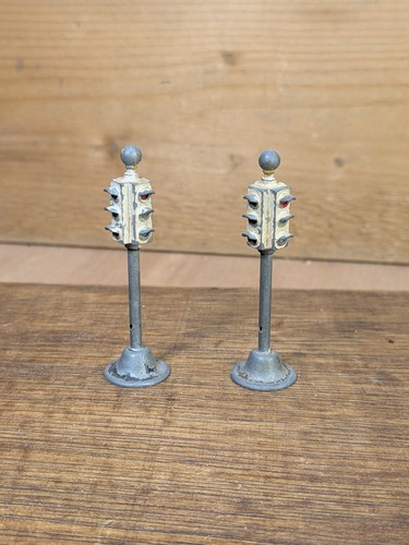 Pair dinky toys - pair, 47