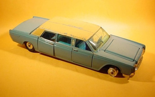 Corgi toys 262 lincoln - toys,