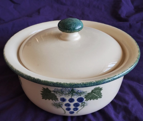 Poole pottery vineyard - pottery,